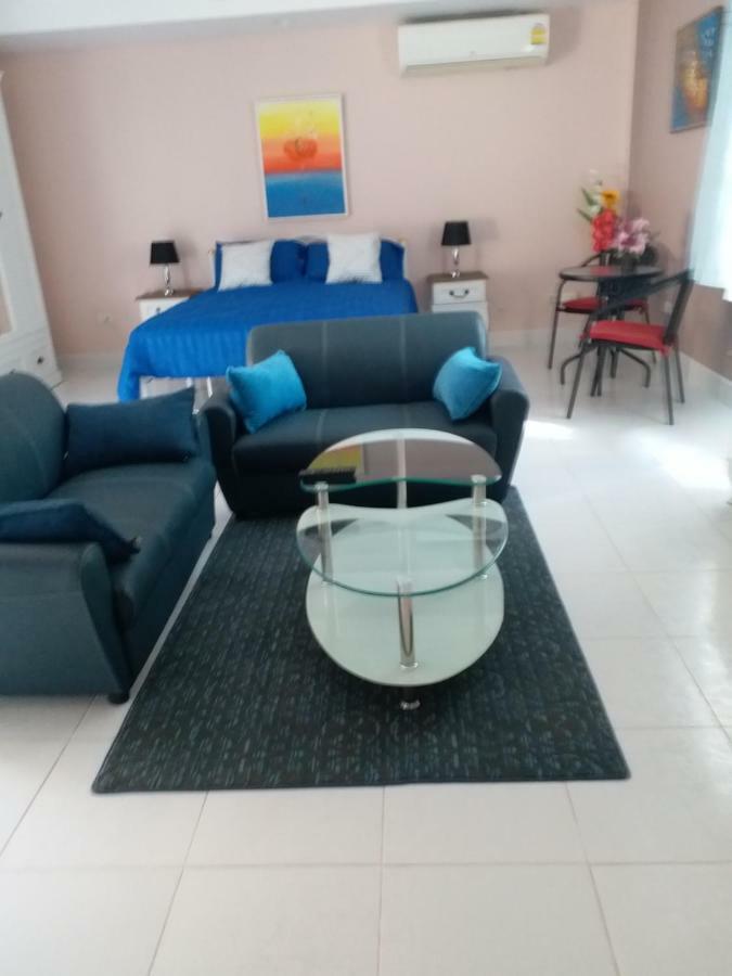 Residence Chez Nous Phuket Rawai エクステリア 写真