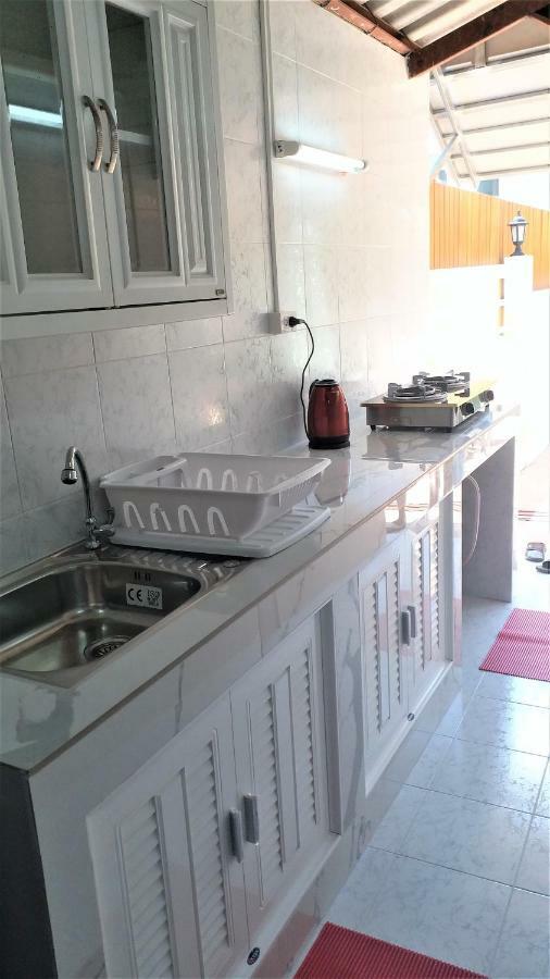 Residence Chez Nous Phuket Rawai エクステリア 写真